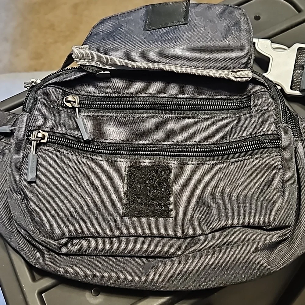 Waterfront Multiple pocket fanny pack in charcoal black. - Picture 3 of 6